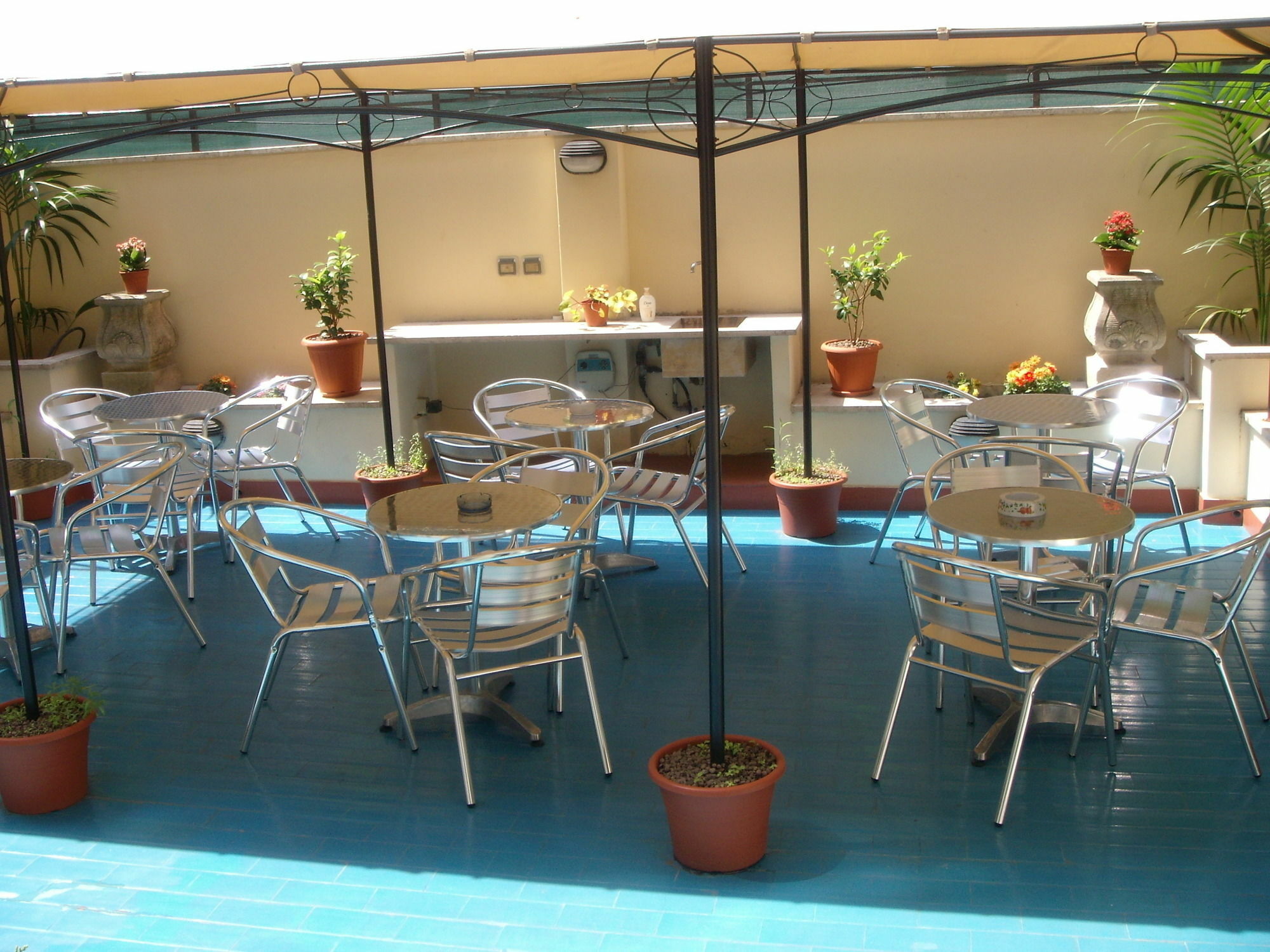 Roma Termini Inn Esterno foto